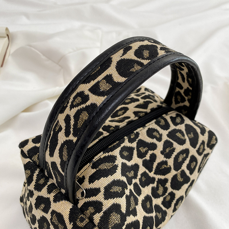 Leoparden-Make-up-Tasche, luxu – Luxury Skincare & Spa Reviews Bewertung und Preis